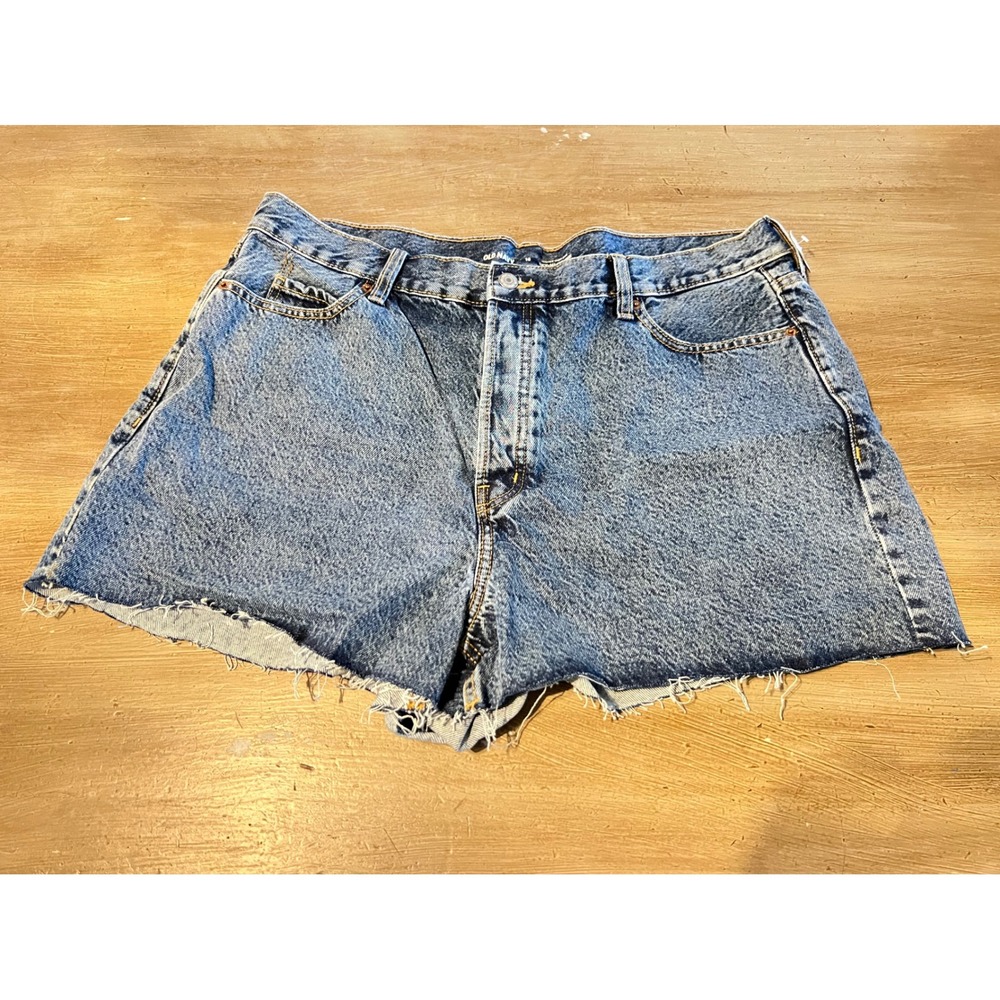NWT Old Navy Woman 18 SkyHi Grunge Button-Fly Cut-Off Jean Shorts Acid Wash Blue